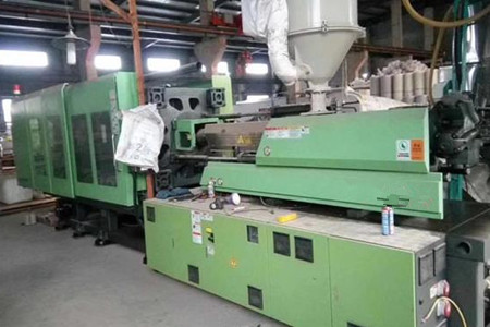 PET瓶胚快速注塑机的选择要点,由厂家为您解惑!