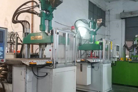 立式高速注塑机如何控制温度?掌握这四点!