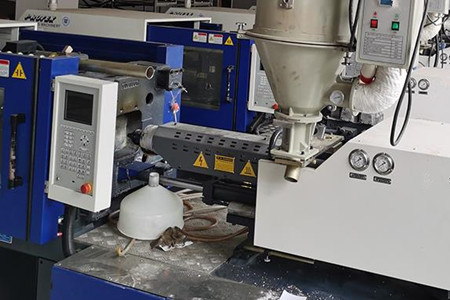 购买果筐注塑机的三要素,你知道吗?